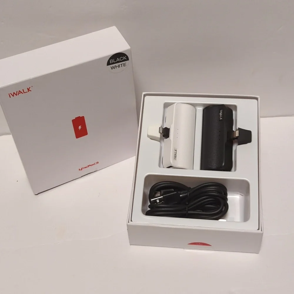 NEW iwalk 2 Pack Portable iPhone Charger Lightning